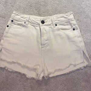 Amuse Society Cream Corduroy Jean Shorts Size 24